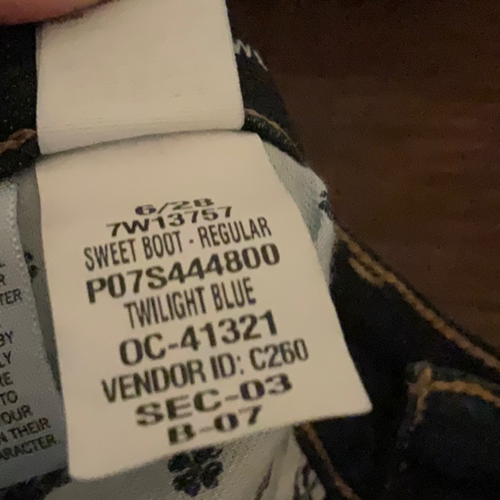 Lucky Brand Sweet Boot Jeans - Picture 4 of 4